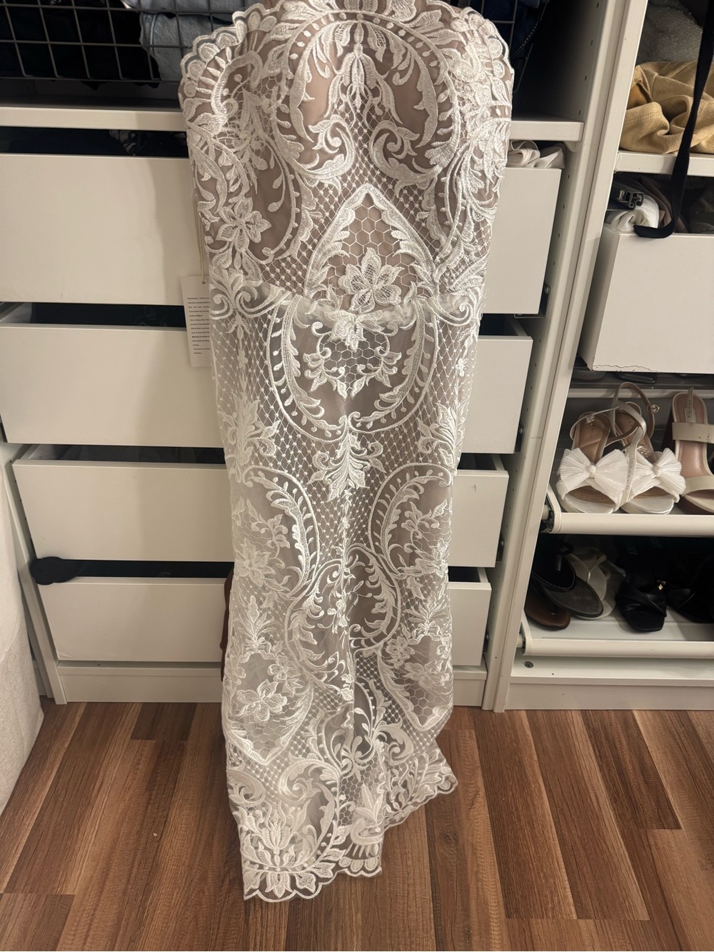 Lace strapless dress - Picture 4 of 8